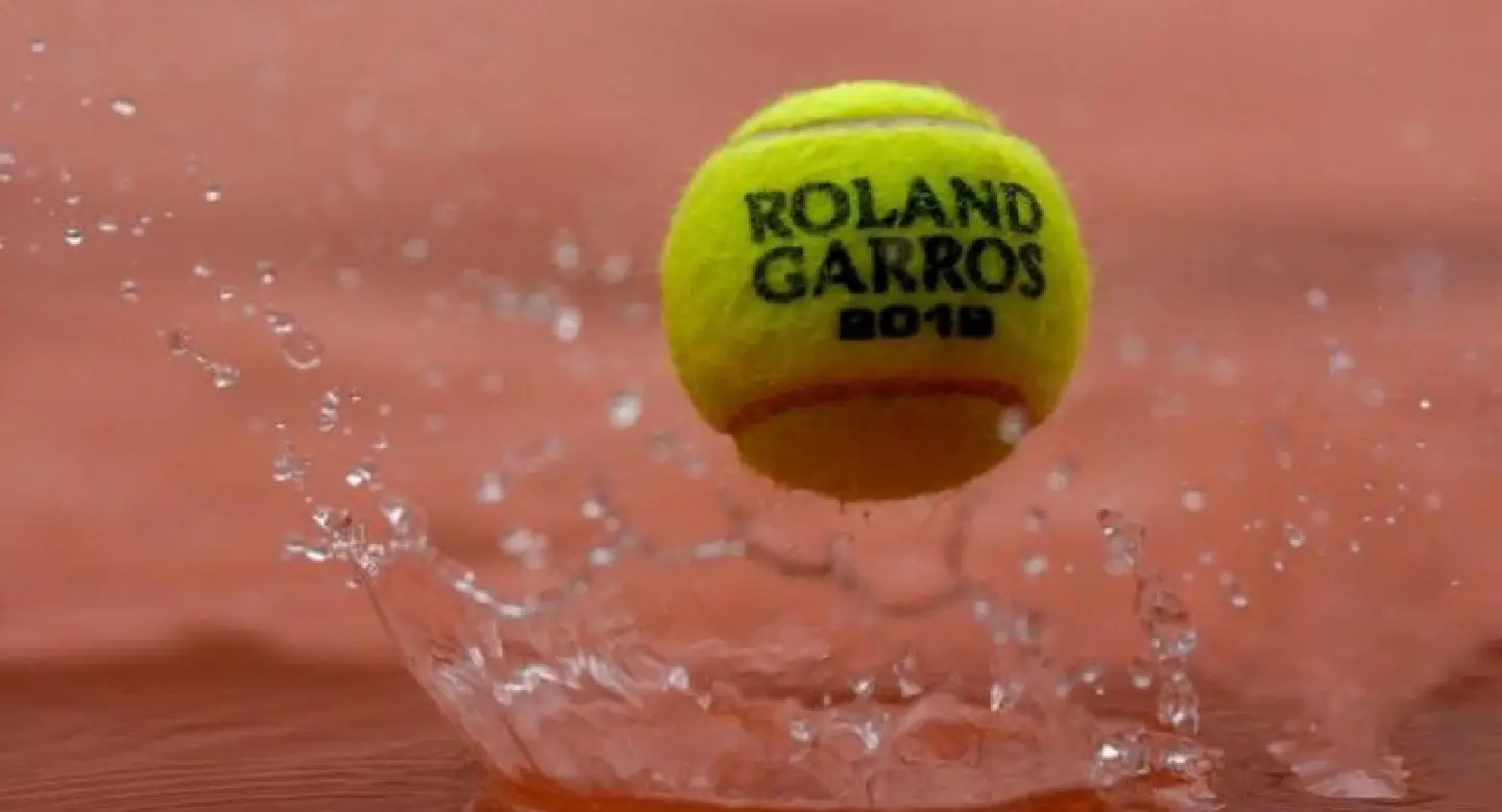 Roland Garros chiefs won't rule out finals shift after washout Roland Garros chiefs won't rule out finals shift after washout