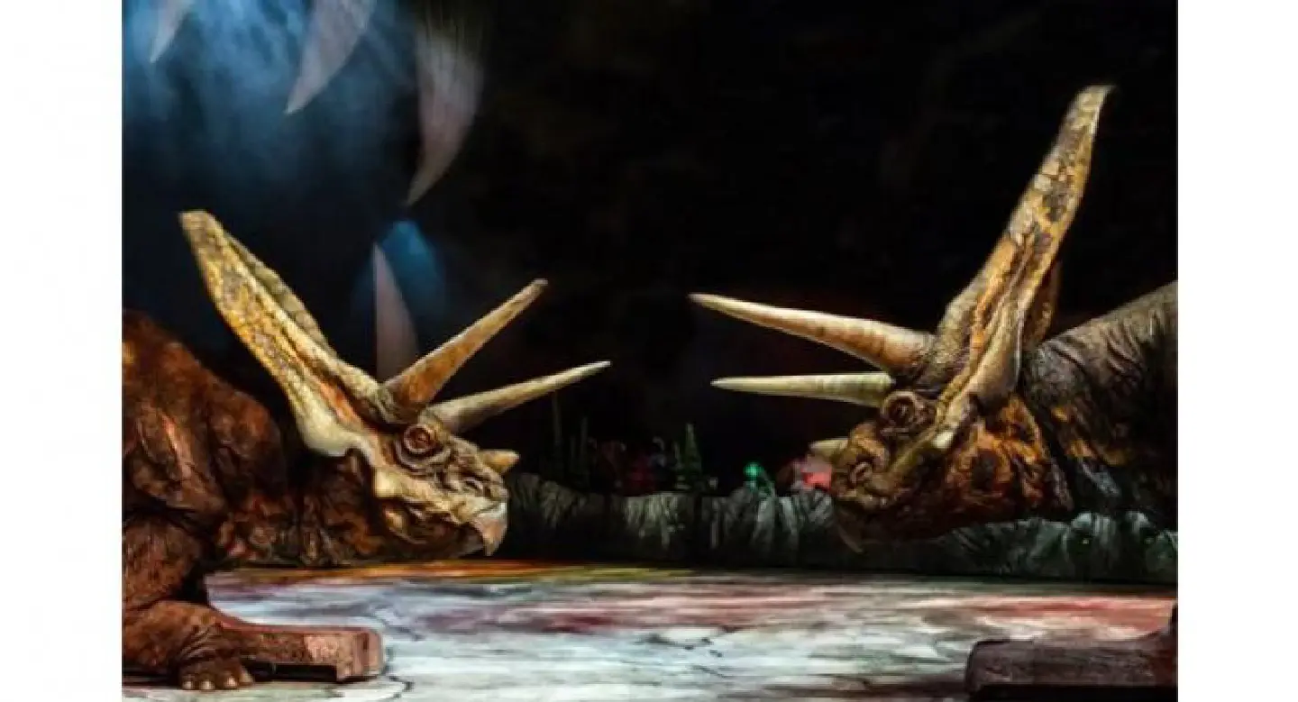 The dinos come to town The dinos come to town