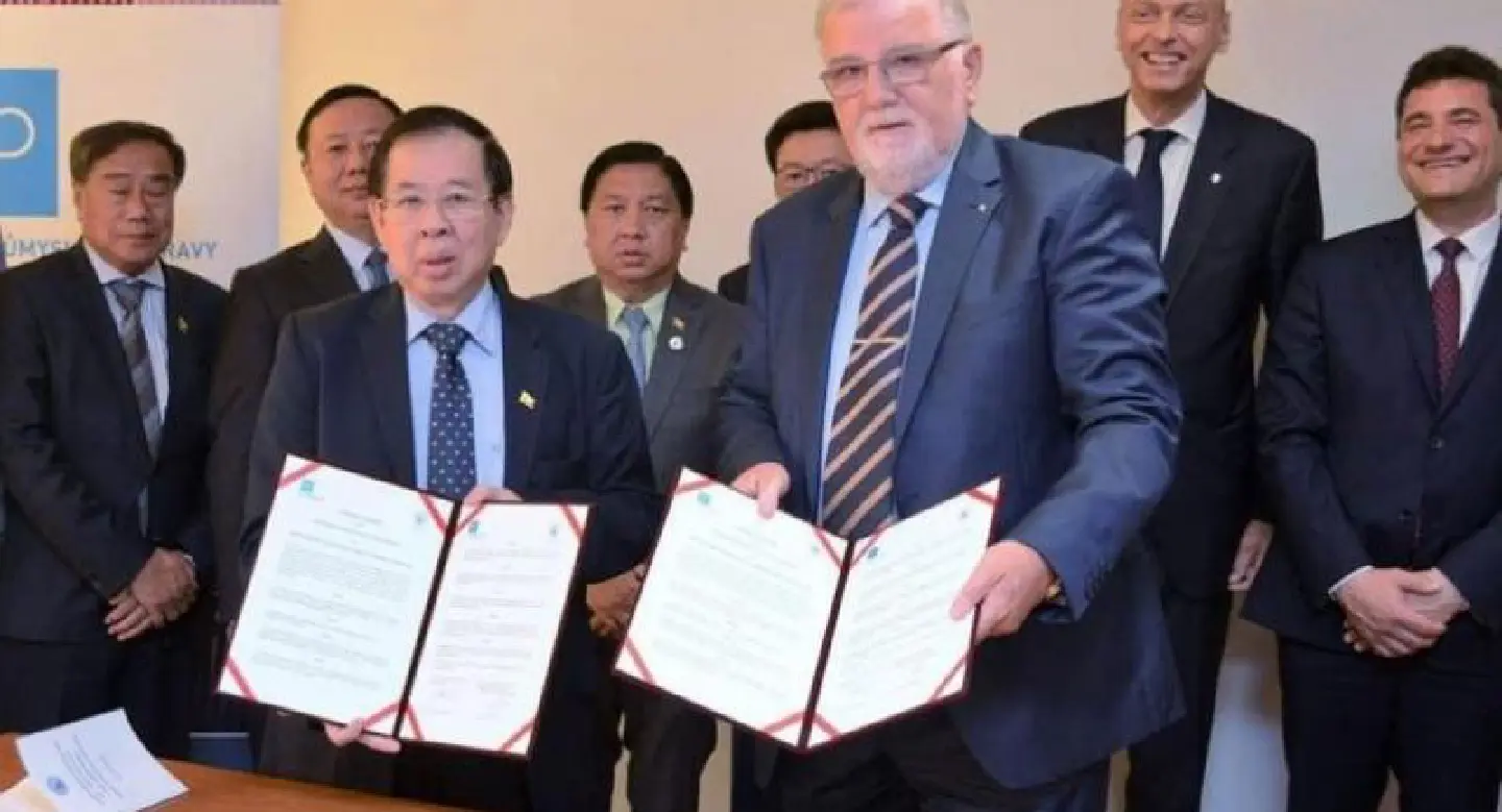 Myanmar steps up Czech business ties Myanmar steps up Czech business ties