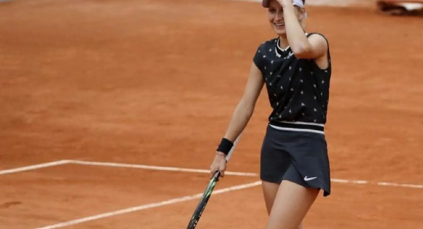 Barty, Vondrousova shrug off sexism row to reach Roland Garros final Barty, Vondrousova shrug off sexism row to reach Roland Garros final