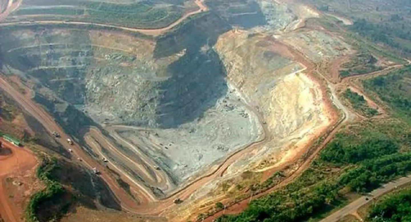 Mining firm hopes for better deal from new industry minister Mining firm hopes for better deal from new industry minister