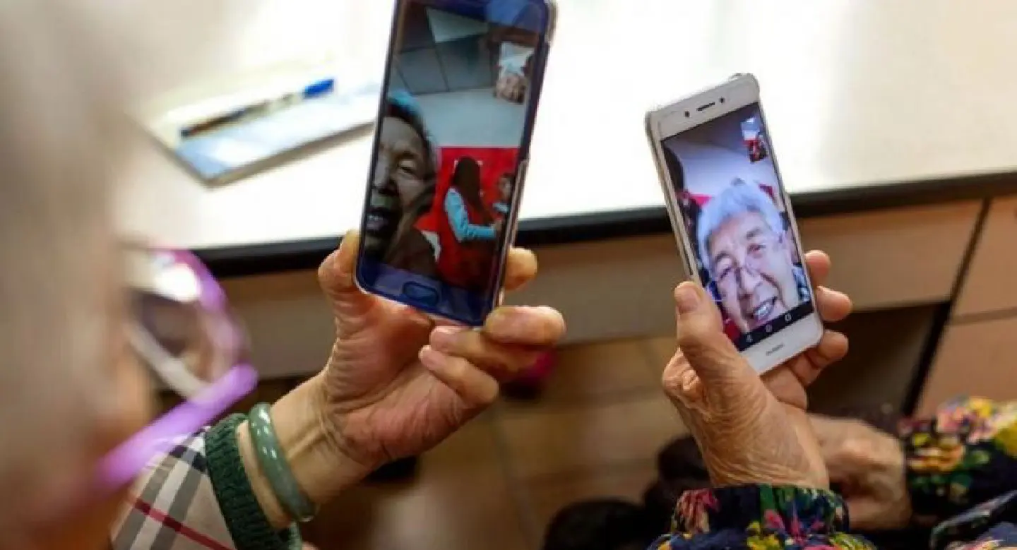 Tech support a burden on younger generation, says survey Tech support a burden on younger generation, says survey