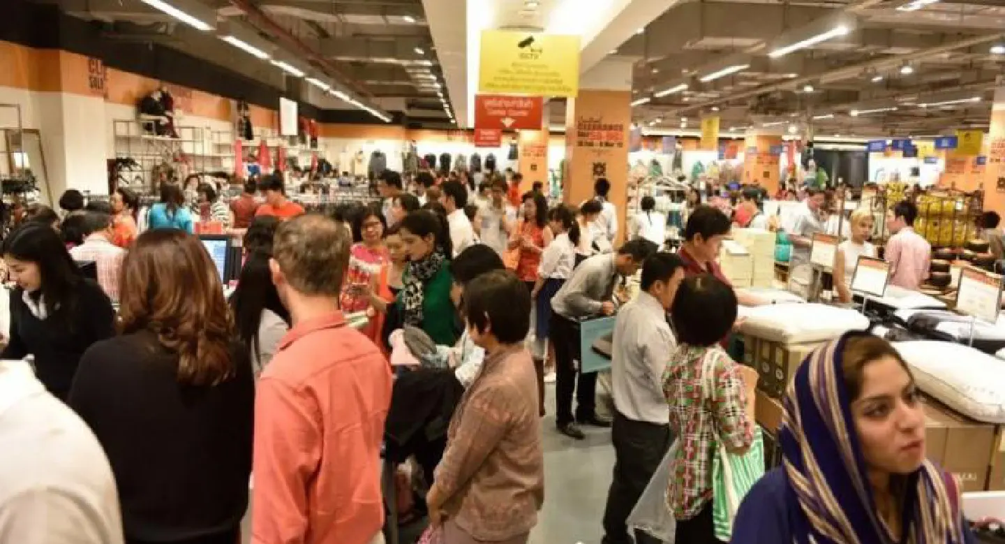 Bangkok climbs up rankings on living costs