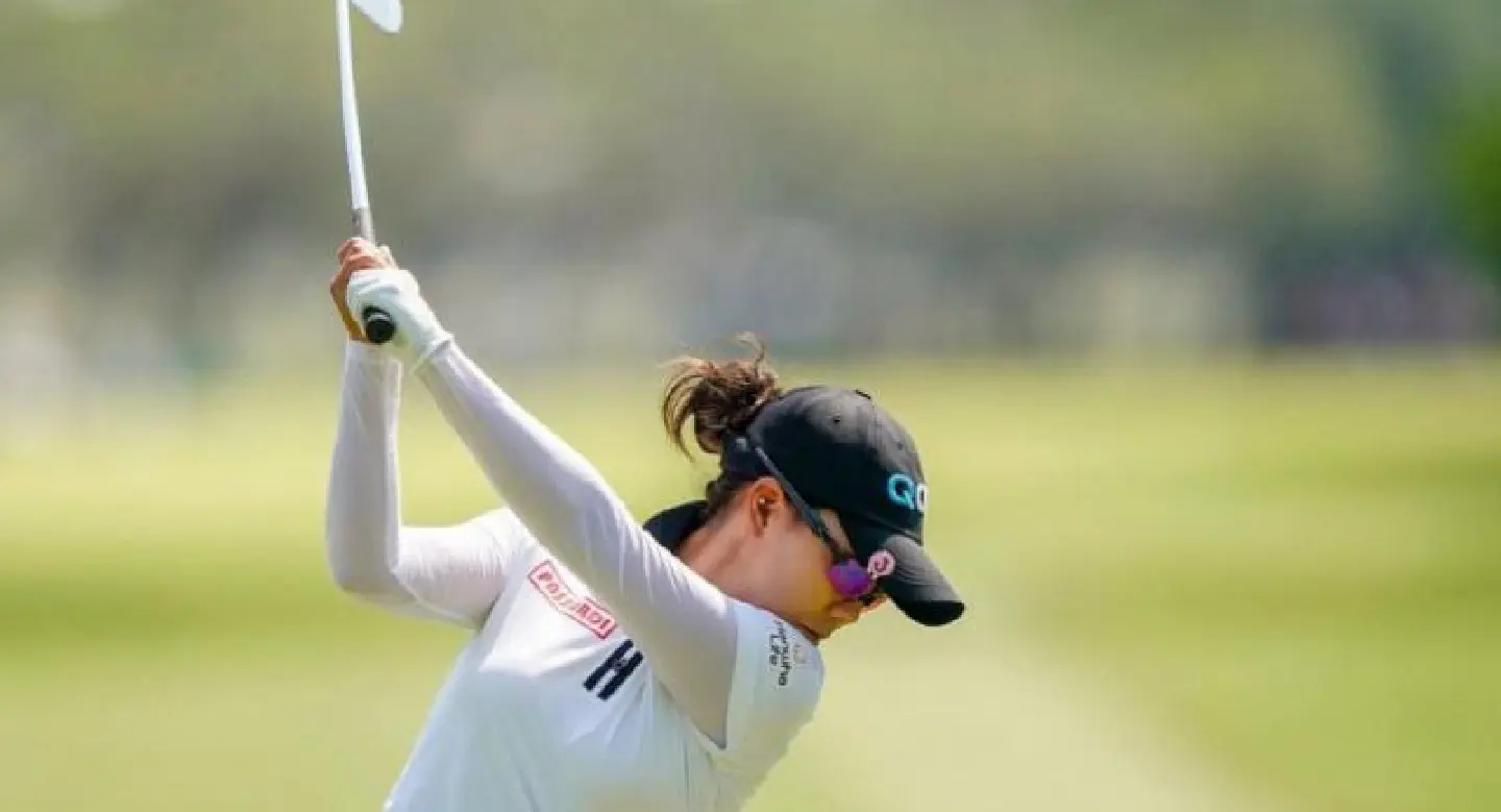 Shin and Perry seize early lead at Meijer Classic Shin and Perry seize early lead at Meijer Classic