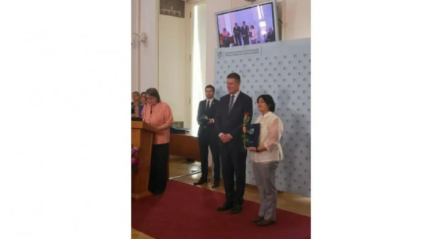 Chula lecturer is first Thai to receive Czech award Chula lecturer is first Thai to receive Czech award