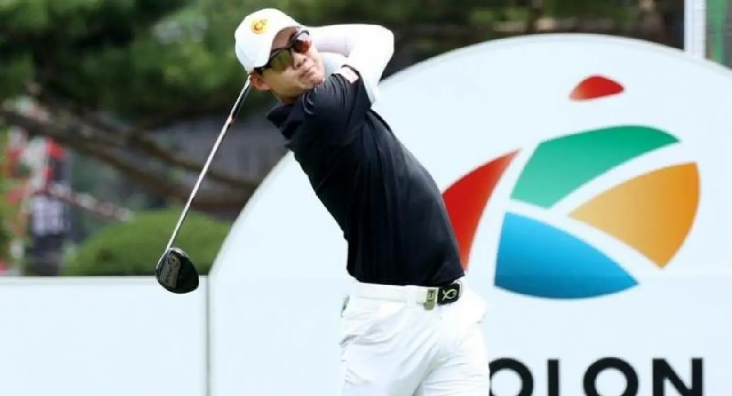 Jazz moves into 54-hole lead at Kolon Korea Open Golf Championship Jazz moves into 54-hole lead at Kolon Korea Open Golf Championship