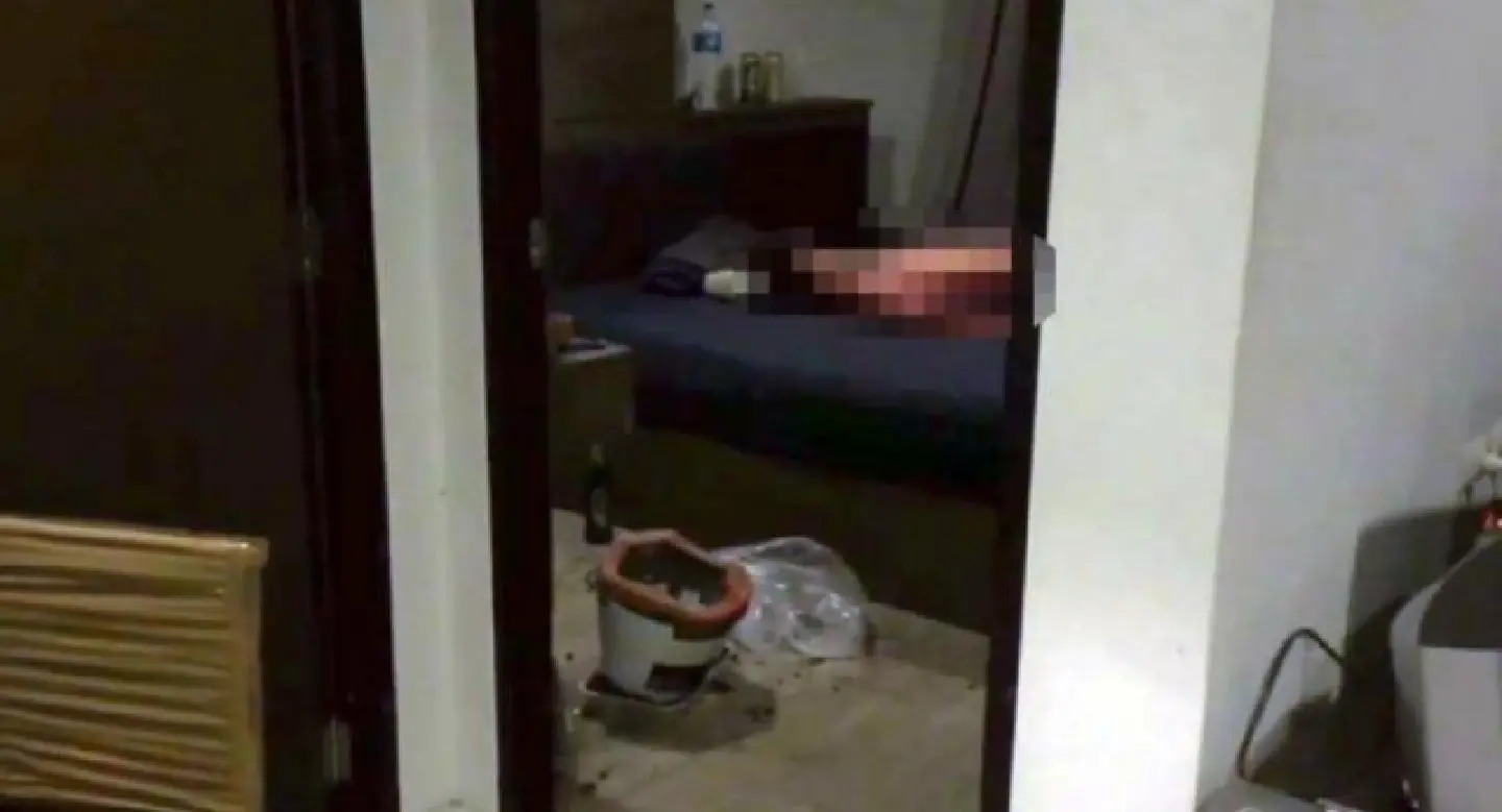 Newly-graduated student found dead with lit stove in Samut Prakan Newly-graduated student found dead with lit stove in Samut Prakan
