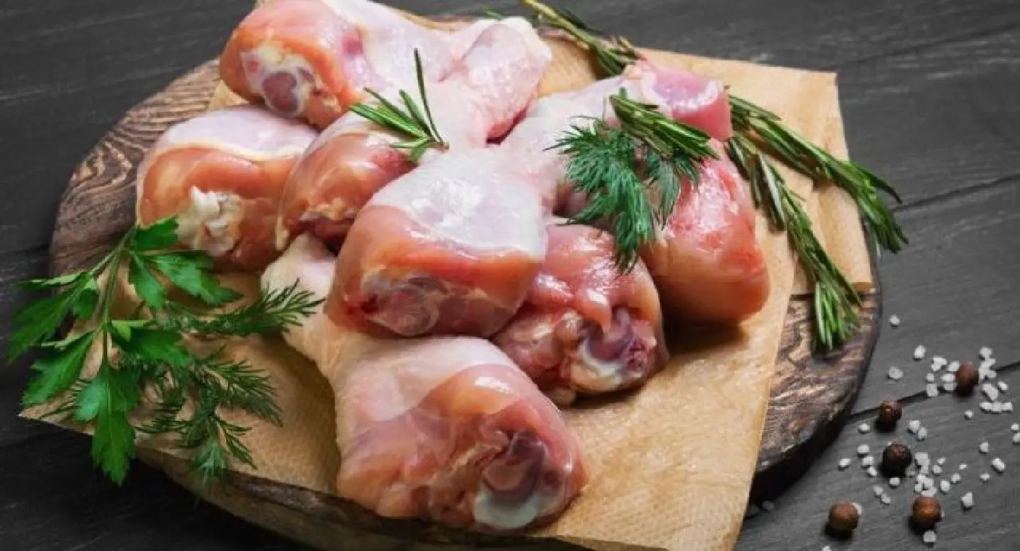 Yogyakarta poultry farmers to give away chicken to protest price drops