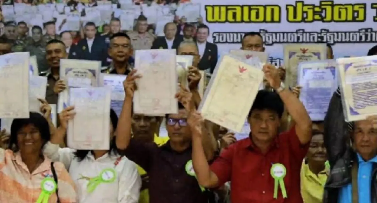 Deputy PM praises ISOC for helping to return land title deeds used as collateral for loans