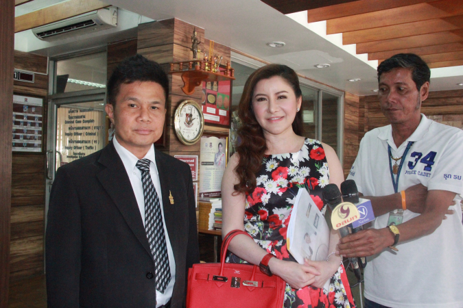 Celebrity beautician files libel cases against two police officers Celebrity beautician files libel cases against two police officers