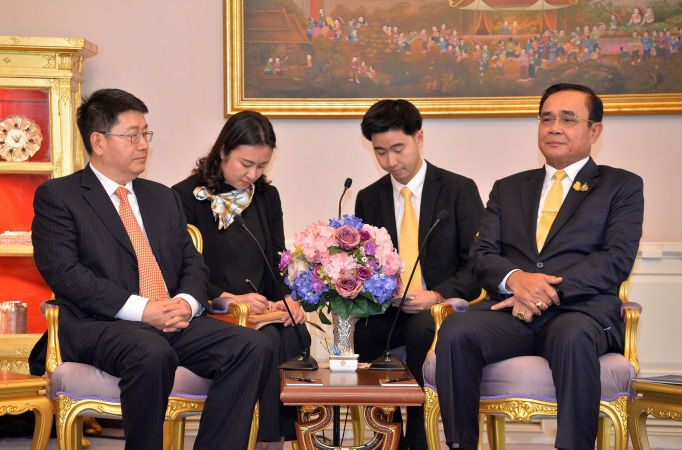 Prime Minister encourages China to invest in EEC Prime Minister encourages China to invest in EEC