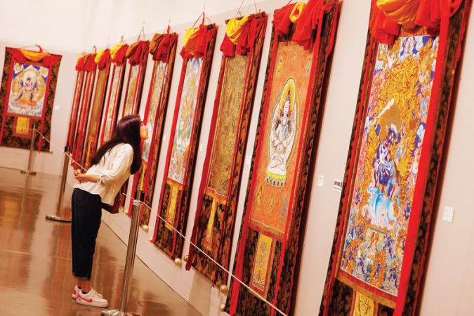 hangka scrolls go on show in Hong Kong hangka scrolls go on show in Hong Kong