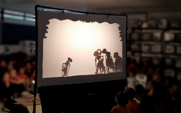 Traveling 'dalang' brings 'wayang kulit' to life at schools Down Under Traveling 'dalang' brings 'wayang kulit' to life at schools Down Under
