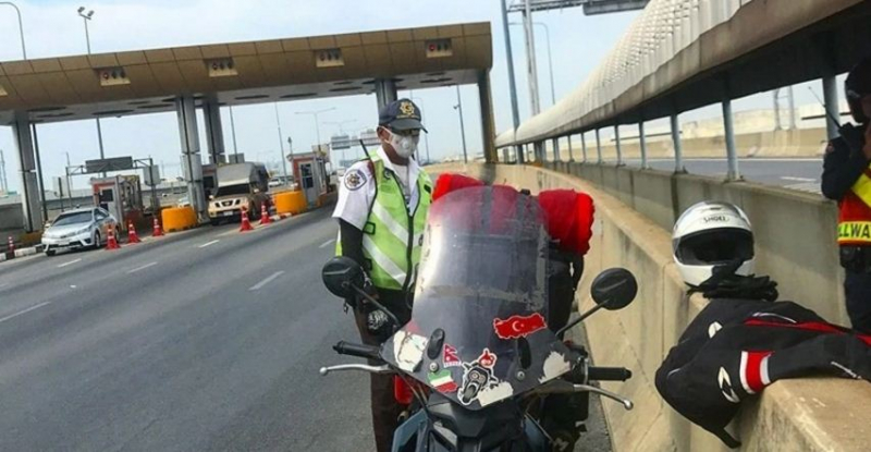 Foreign tourist cries foul over ‘fine’ for riding on expressway in Bangkok Foreign tourist cries foul over ‘fine’ for riding on expressway in Bangkok