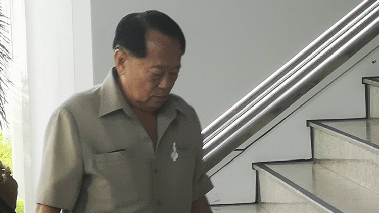 Supreme Court upholds jail for former minister Chaovarin Supreme Court upholds jail for former minister Chaovarin