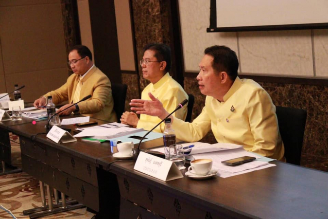 Exports tipped to shrink 1% this year Exports tipped to shrink 1% this year