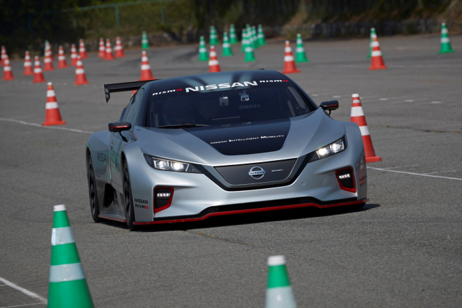 Nissan presents second-gen LEAF Nismo Nissan presents second-gen LEAF Nismo