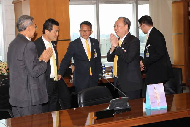People want govt to keep pre-poll promises, Prayut most trusted: survey People want govt to keep pre-poll promises, Prayut most trusted: survey