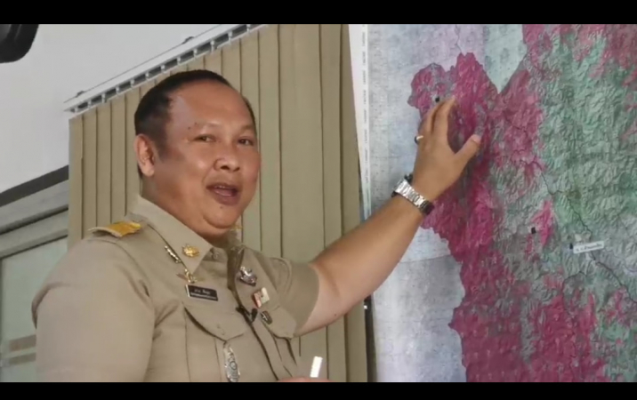 Park chief vows to settle conflict that sank world heritage bid Park chief vows to settle conflict that sank world heritage bid