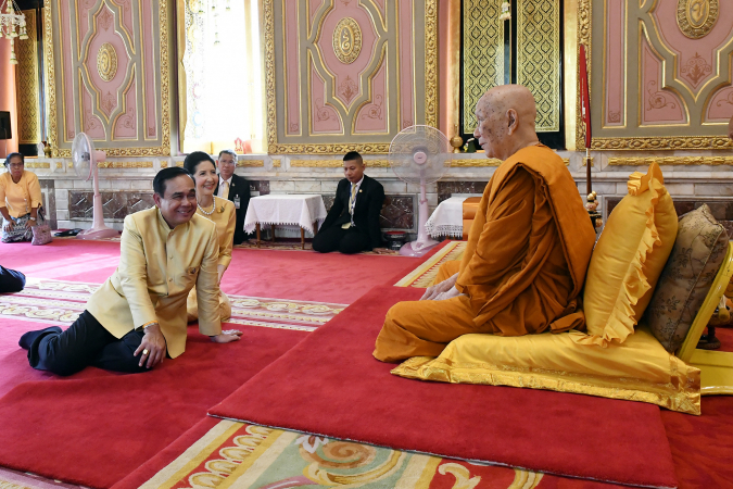 Be a good Buddhist, His Holiness tells Prayut Be a good Buddhist, His Holiness tells Prayut