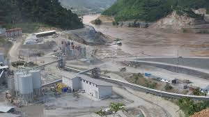 Xayaboury dam on track to start commercial operation at year’s end Xayaboury dam on track to start commercial operation at year’s end