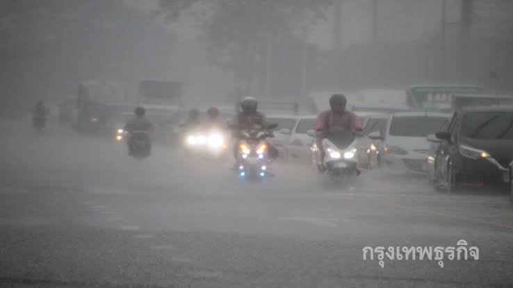 Heavy rains, strong winds predicted for 25 provinces Heavy rains, strong winds predicted for 25 provinces