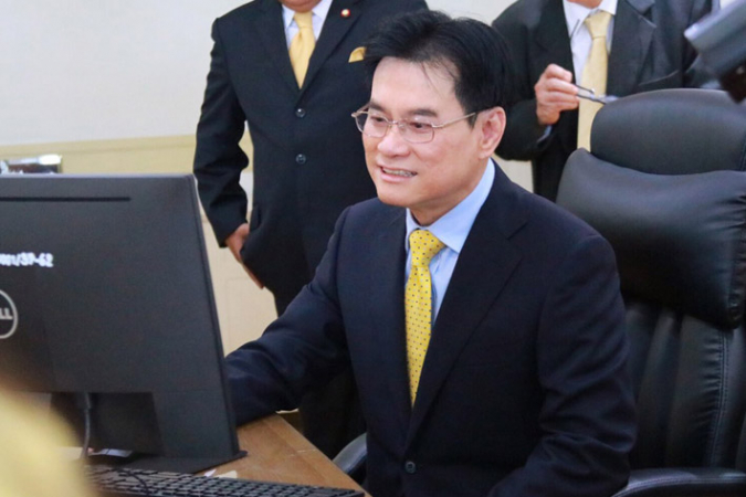Commerce minister to focus on agriculture, exports and trade deals Commerce minister to focus on agriculture, exports and trade deals