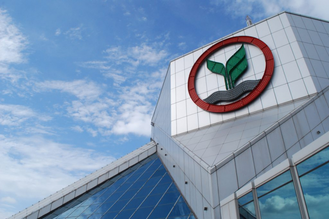 KBank net profit down in first half of year KBank net profit down in first half of year