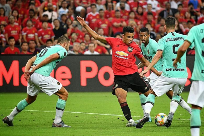 Manchester United feel right at home Manchester United feel right at home
