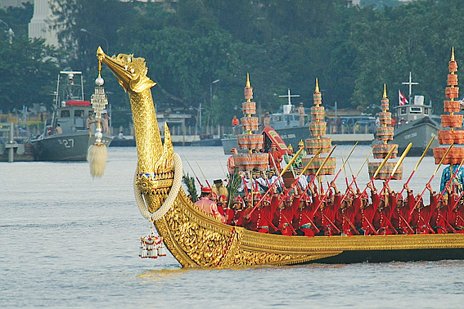 Rivers and royal barges -- a rich cultural heritage Rivers and royal barges -- a rich cultural heritage