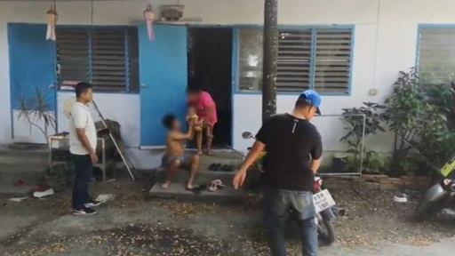 Police extend probe into case of gang using kids to beg Police extend probe into case of gang using kids to beg
