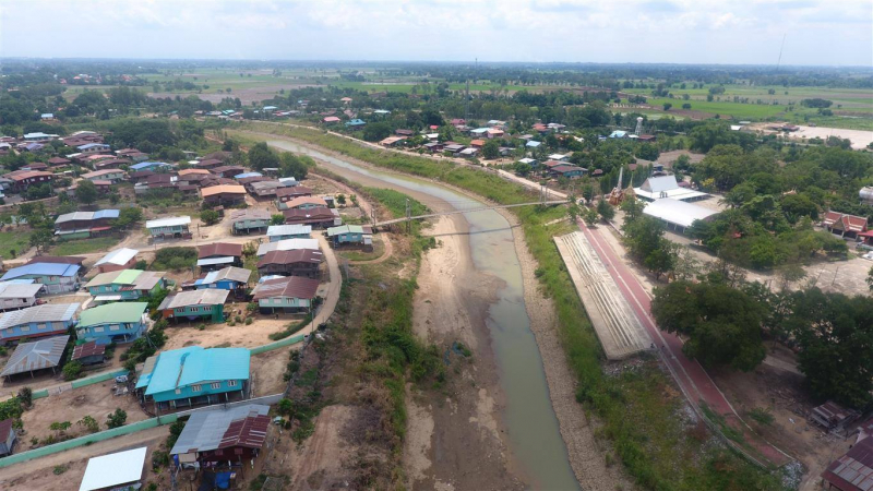 Yom River in Phichit runs dry Yom River in Phichit runs dry
