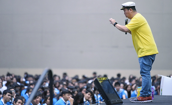 Ichitan Group founder challenges students to market to the world Ichitan Group founder challenges students to market to the world