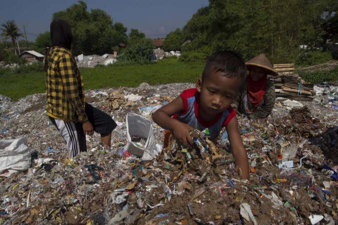 Plastic waste: The blame is on us, convenience-minded consumers Plastic waste: The blame is on us, convenience-minded consumers
