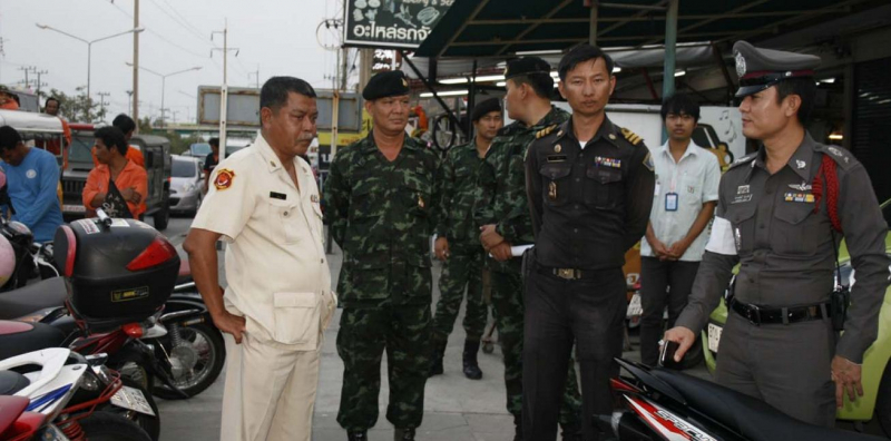 Stick to the roads: BMA to enforce new fine for riding on sidewalks Stick to the roads: BMA to enforce new fine for riding on sidewalks