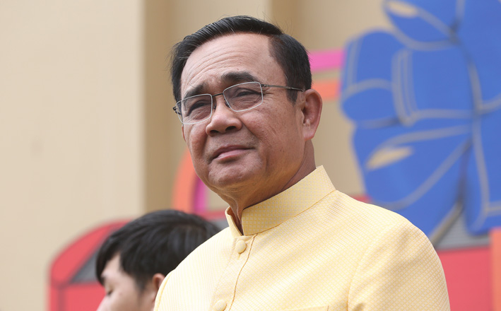 Prayut arrives for first parliamentarian showdown as politician Prayut arrives for first parliamentarian showdown as politician