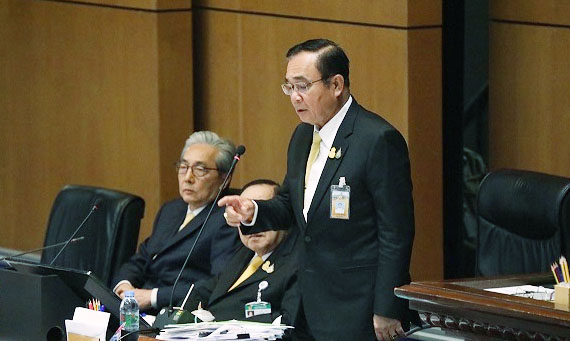 Prayut red-faced at ‘senior moment’ in parliament Prayut red-faced at ‘senior moment’ in parliament