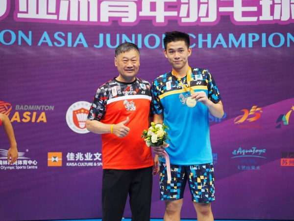 Kunlavut wins more glory for Thailand in Asian junior badminton Kunlavut wins more glory for Thailand in Asian junior badminton