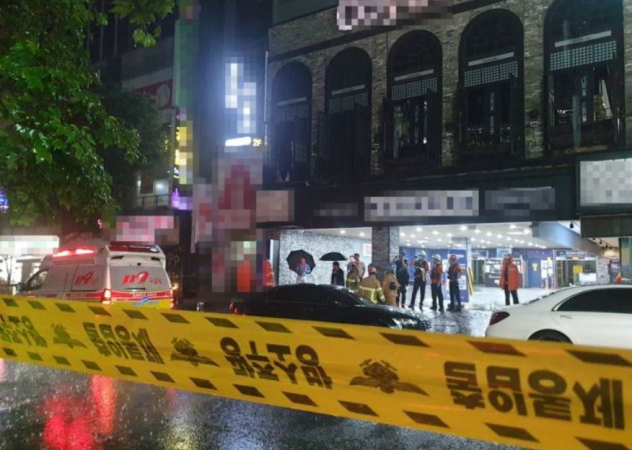 ANN: Korean police accelerate probe into collapse of club balcony in Gwangju ANN: Korean police accelerate probe into collapse of club balcony in Gwangju