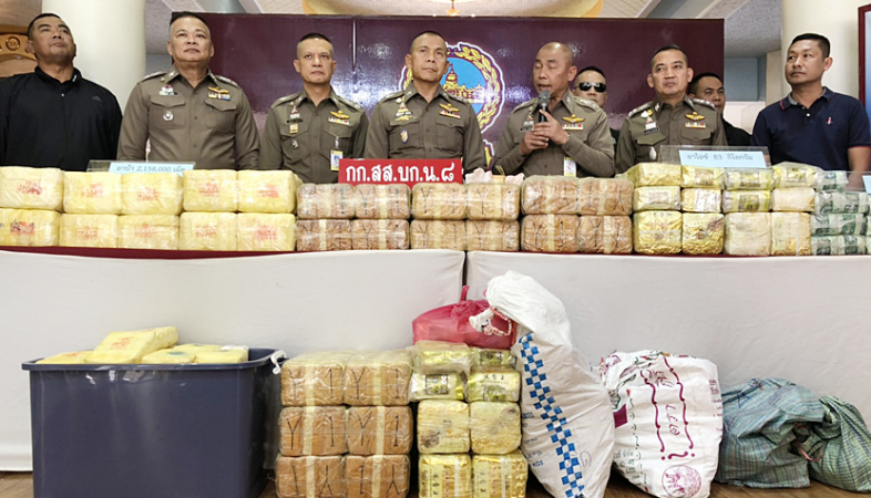 Bangkok woman arrested with 2.15 million meth pills, 83 kg of ‘ice’ Bangkok woman arrested with 2.15 million meth pills, 83 kg of ‘ice’