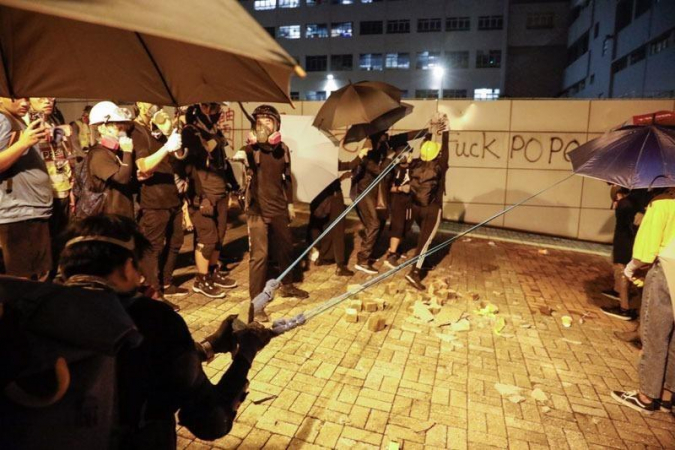 HK police strongly condemn violent acts, arrest 20 HK police strongly condemn violent acts, arrest 20