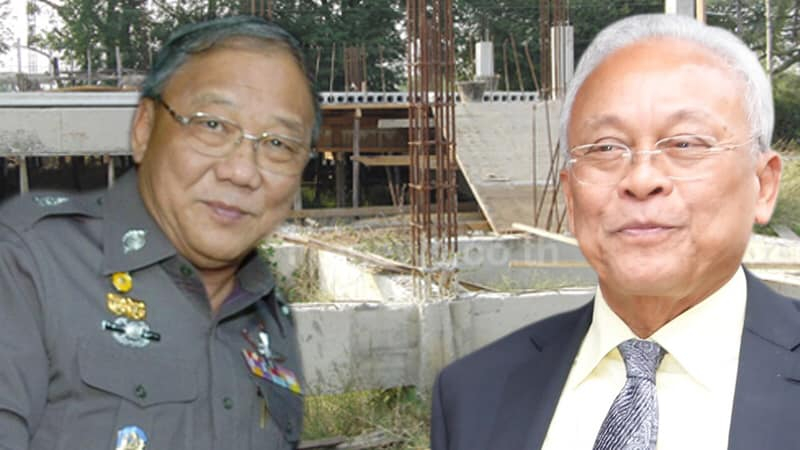 Former deputy prime minister Suthep Thaugsuban (right) and former acting National Police chief Pol General Prateep Tanprasert (left) are facing charges over the alleged collusion in relation to the construction of 396 new police stations.