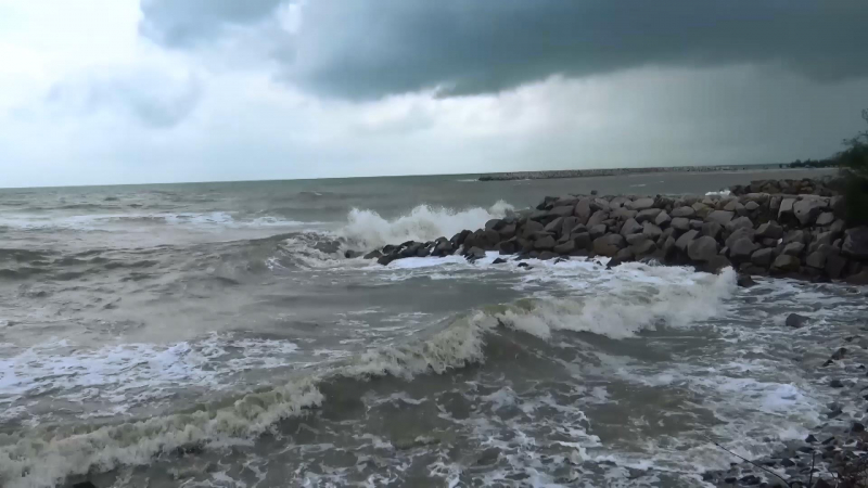 Torrential rains, high waves predicted for East, South Torrential rains, high waves predicted for East, South