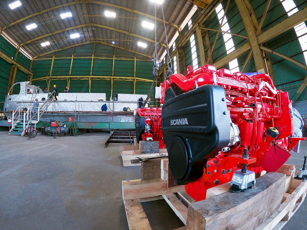 Scania Siam and EA Mechanics aim to double sales growth for marine engines Scania Siam and EA Mechanics aim to double sales growth for marine engines