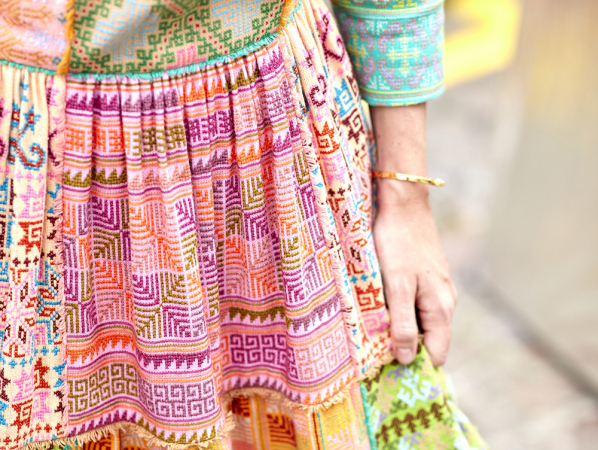London designed Hmong fashion to mark the Queen Mother’s birthday London designed Hmong fashion to mark the Queen Mother’s birthday