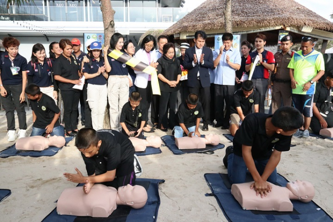 Public healthcare pilot project aims to make Patong beach safe for tourists Public healthcare pilot project aims to make Patong beach safe for tourists