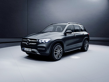 Mercedes Benz Adds New 7 Seater To Its Suv Line Up