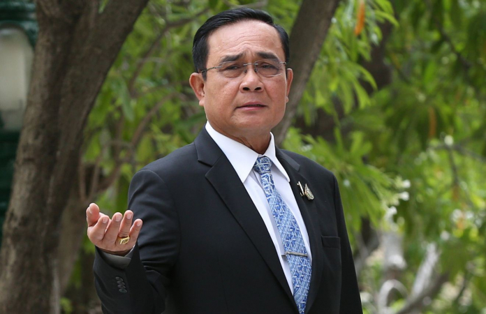 Prayut calls on ‘rich’ people to give up ‘poor’ people’s cards Prayut calls on ‘rich’ people to give up ‘poor’ people’s cards