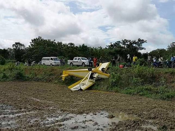 Light plane makes emergency landing in Sukhothai Light plane makes emergency landing in Sukhothai