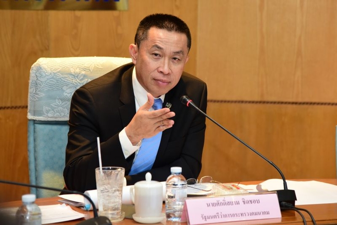 Transport Minister eyes strict truck curfew to reduce Bangkok jams Transport Minister eyes strict truck curfew to reduce Bangkok jams